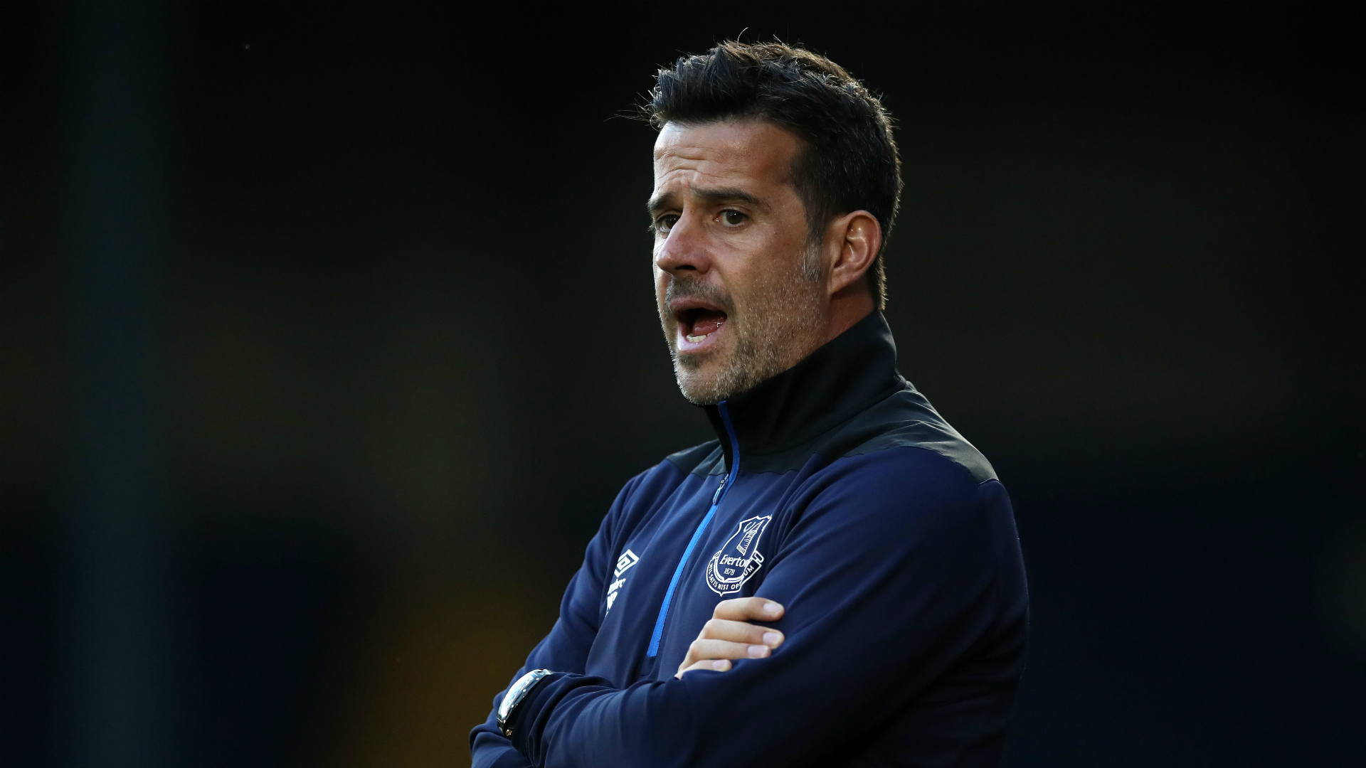 却在射门转 却在射门转